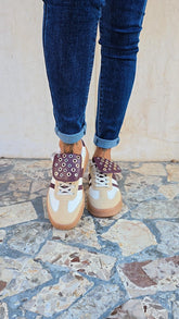 SNEAKER BIANCA CON PATTA